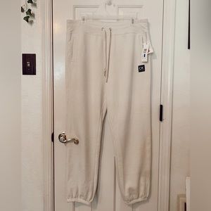 NWT Calvin Klein Performance  elastic waist and ankle pant